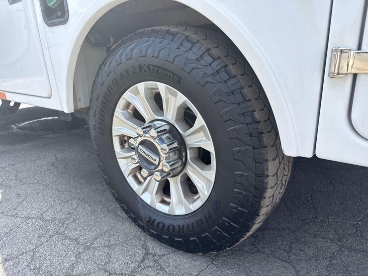 2022-ford-f350-image-14