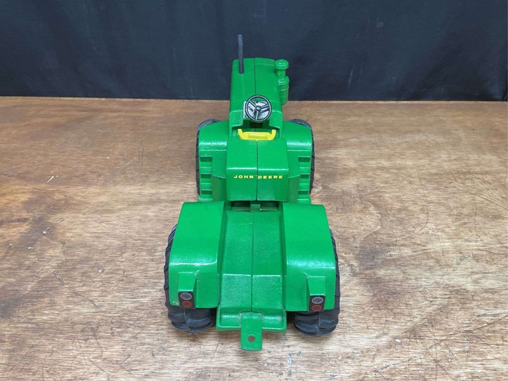 john-deere-16-image-5