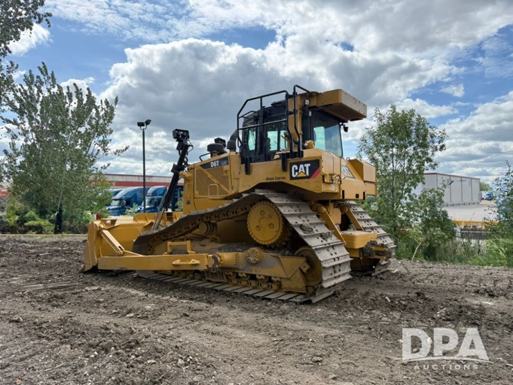 2019-caterpillar-d6t-image-4