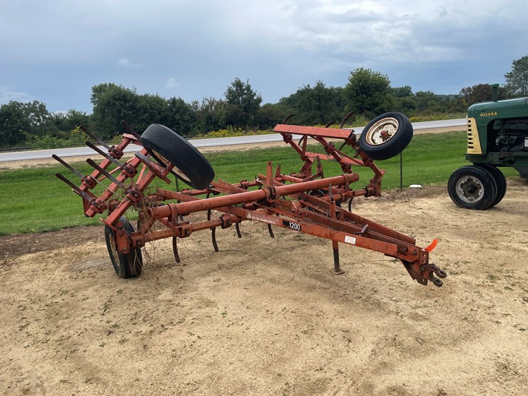 allis-chalmers-1200-image-3