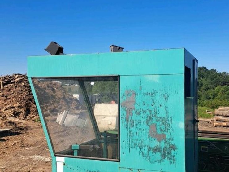#276-•-helle-operators-cab*-image-2