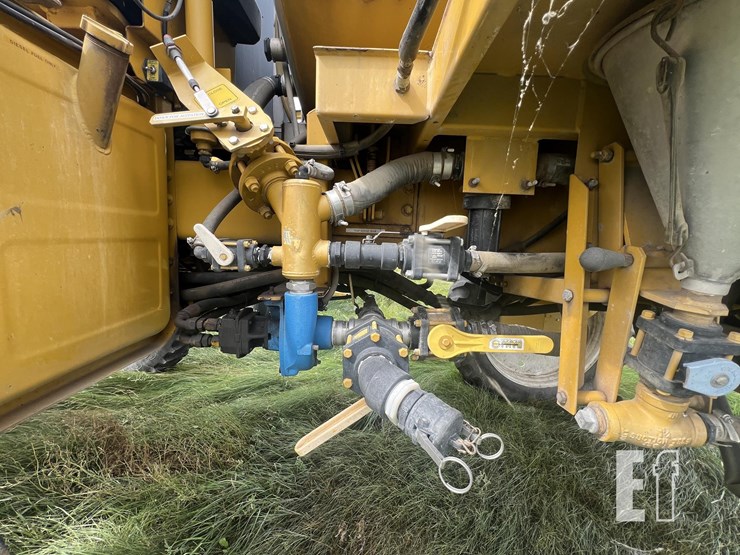 rogator-sprayer-image-15