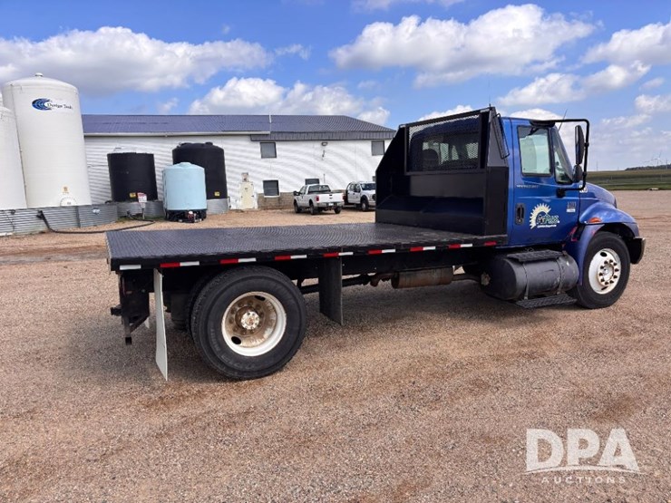 2006-international-durastar-4300-image-5