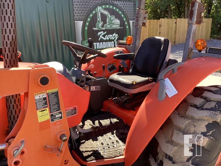 2007-kubota-m6040dt-image-26