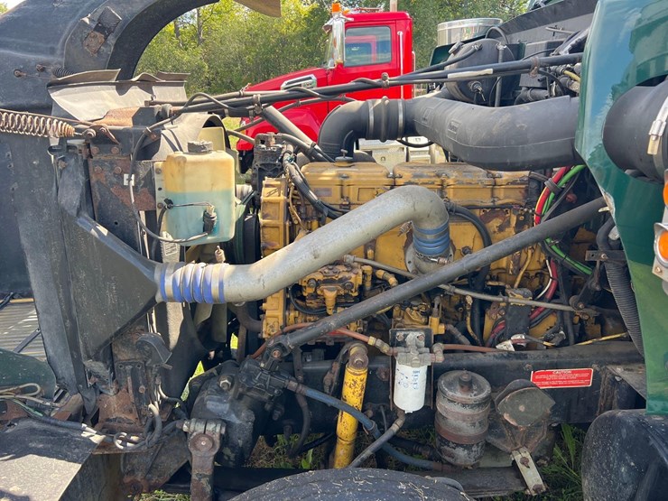 2016-western-star-4900sf-image-15