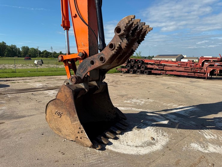 2019-hitachi-zx350lc-6n-image-9