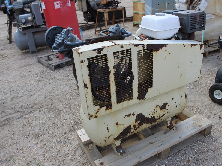 #3534-•-ingersoll-rand-shop-air-compressor-image-3