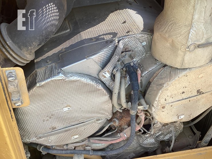 2019-caterpillar-d6t-lgp-image-14