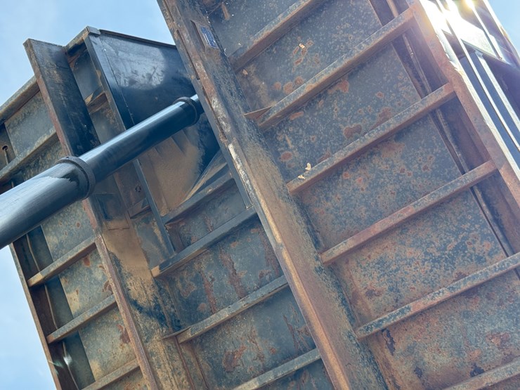 #11-•-#5197-•-2008-mack-granite-t/a-daycab-dump-truck-1m2ax04c68m003392-image-71