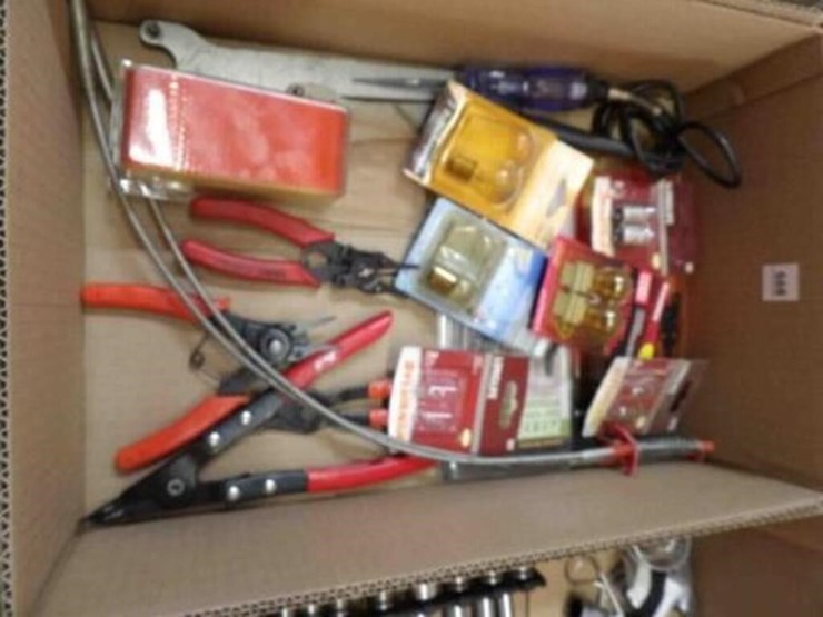 bulbs,-snapring-pliers-image-1