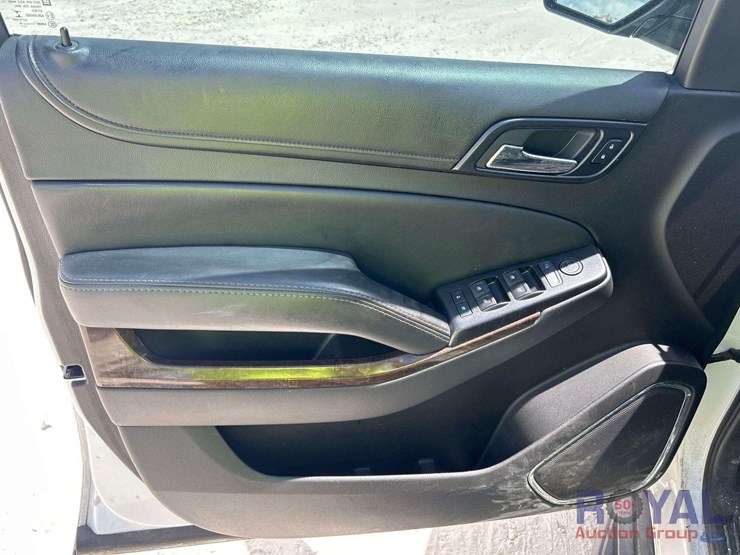 2016-chevrolet-tahoe-image-10