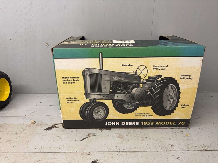 john-deere-8-image-15