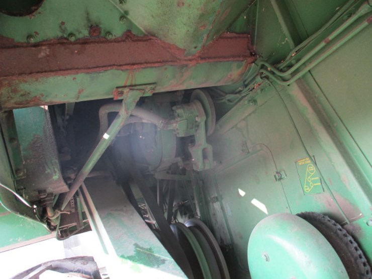 john-deere-4420-image-24