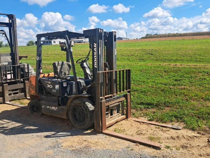 #307-•-doosan-30-pro-5-forklift*-image-7