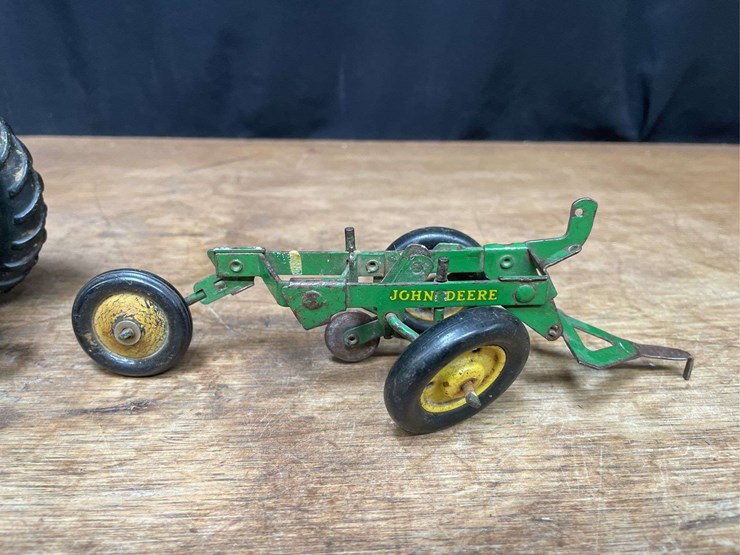 john-deere-60-image-4