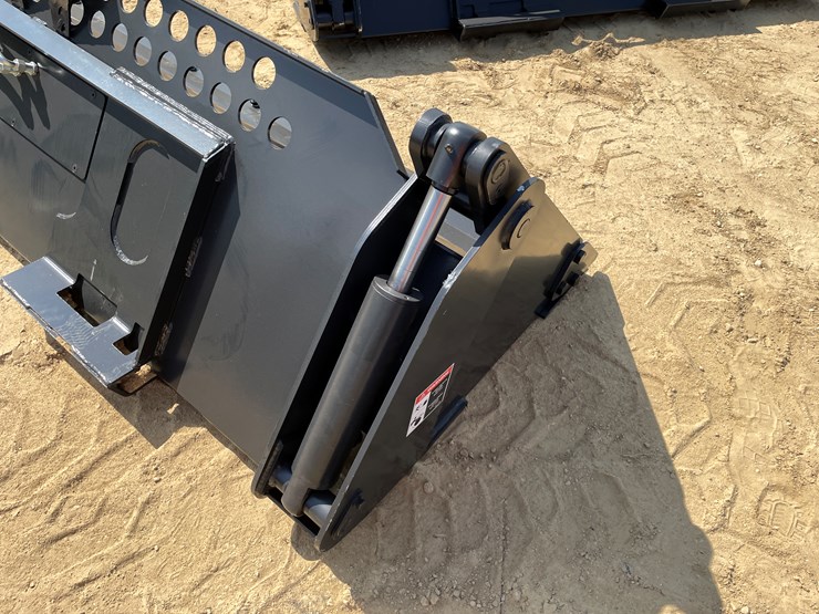 #2500-•-jct-skid-steer-4-in-1-combination-bucket-image-7