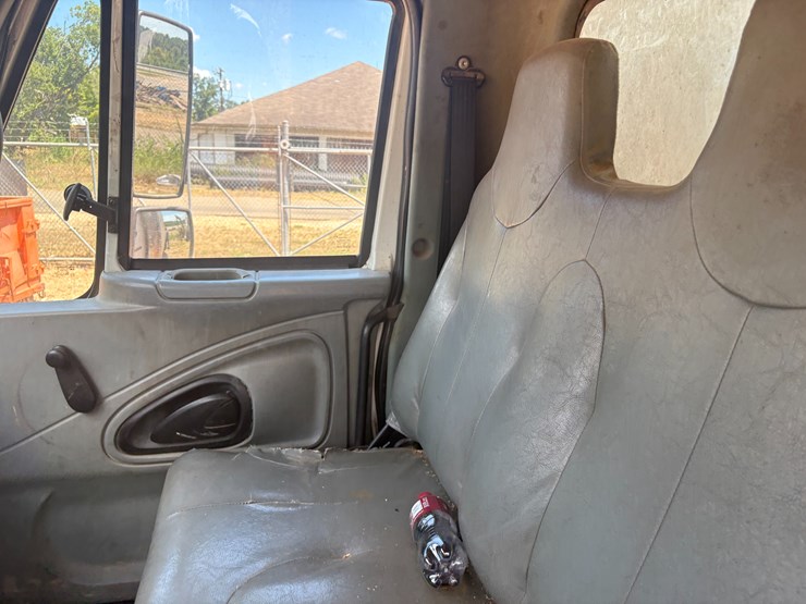 2003-international-durastar-4300-image-60