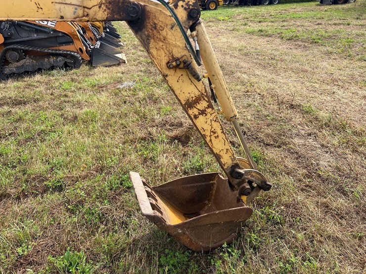 komatsu-pc35mr-2-image-13