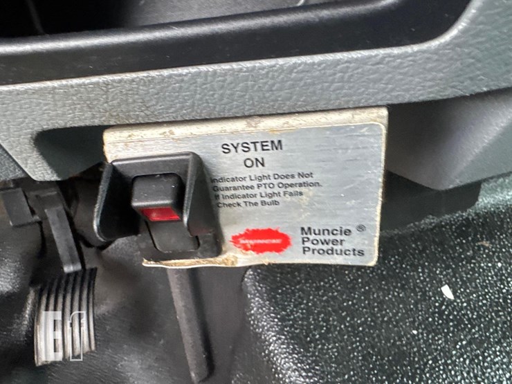 2012-ford-f650-sd-image-25