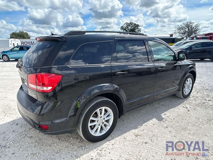 2015-dodge-journey-image-3
