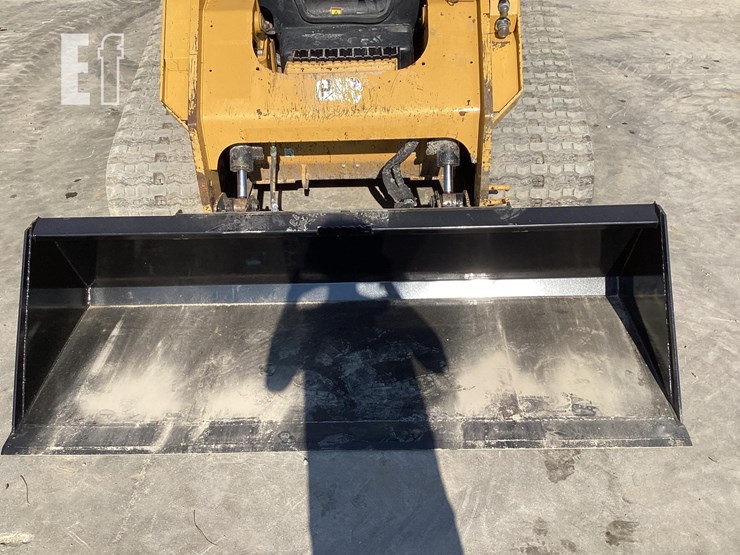 2021-caterpillar-299d3-image-9