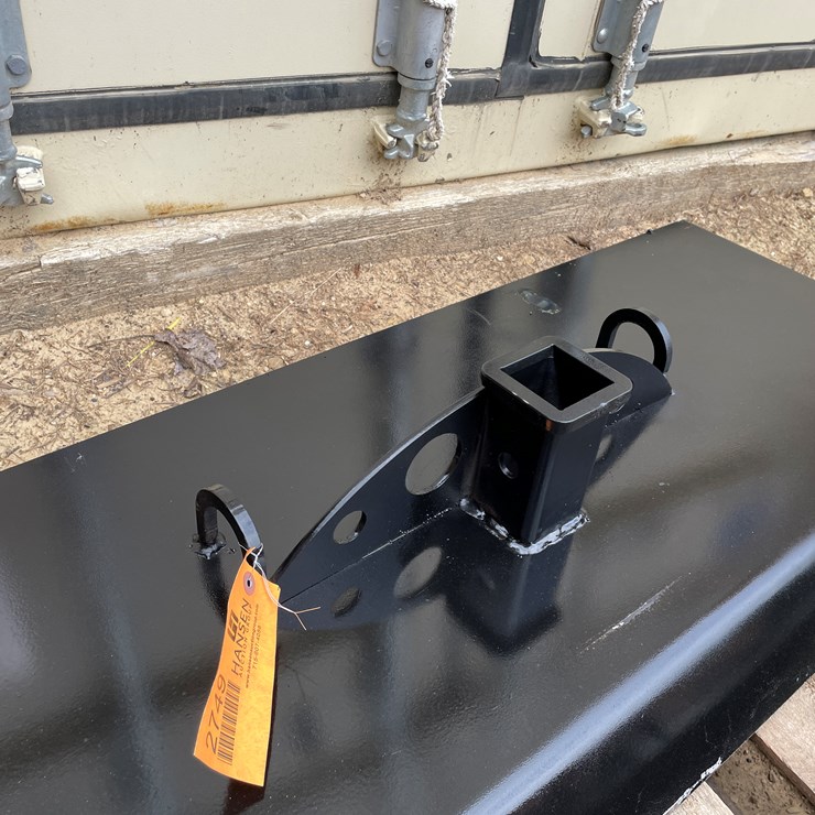#2749 • New Pinnacle Heavy Duty 1/2 Moon Gusseted 2" Receiver Hitch with Chain Hook