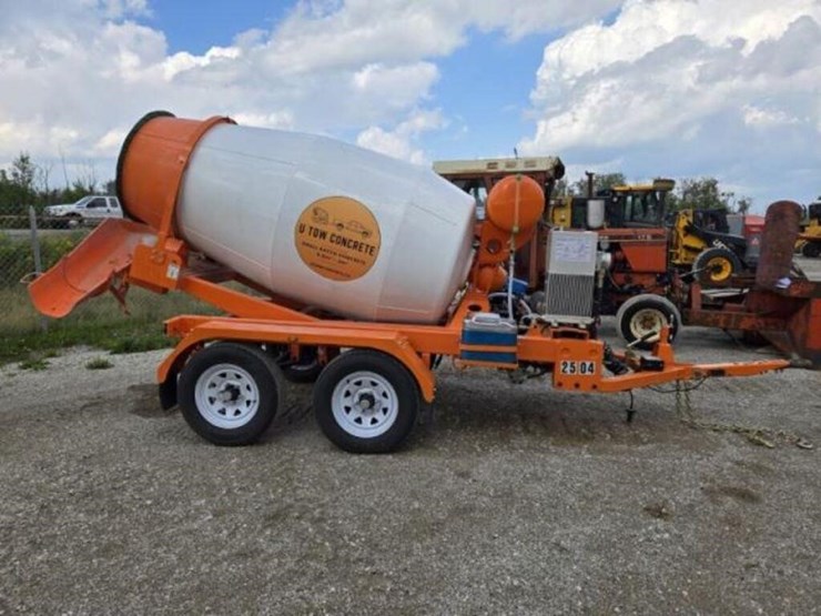 2025-1.5-cubic-meter-tow-behind-t/a-concrete-mixer-image-4
