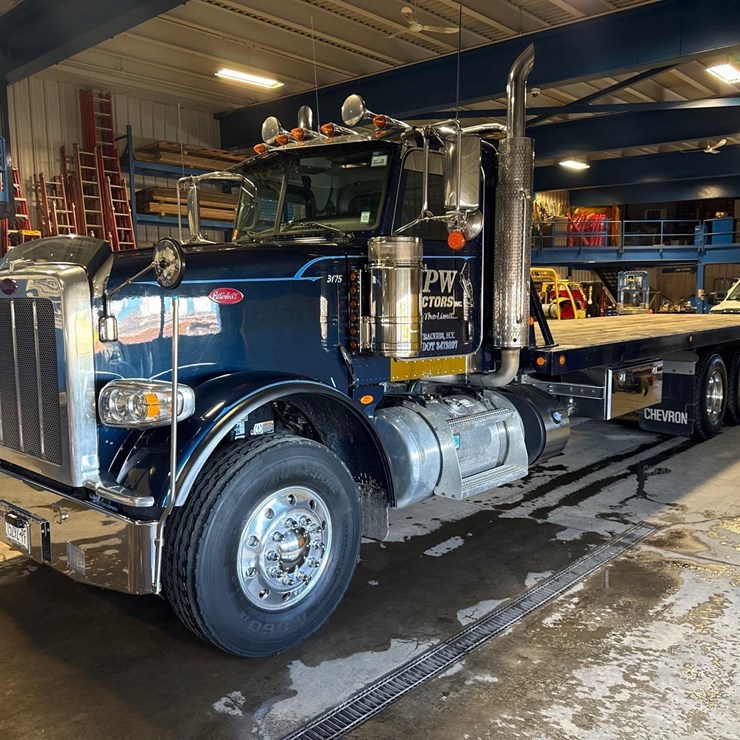 2017 PETERBILT 367