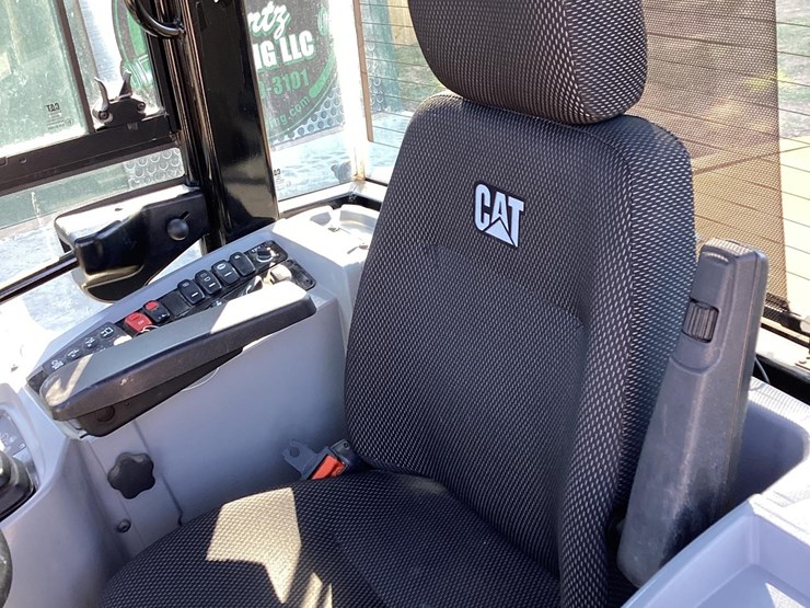 2020-caterpillar-918m-image-11