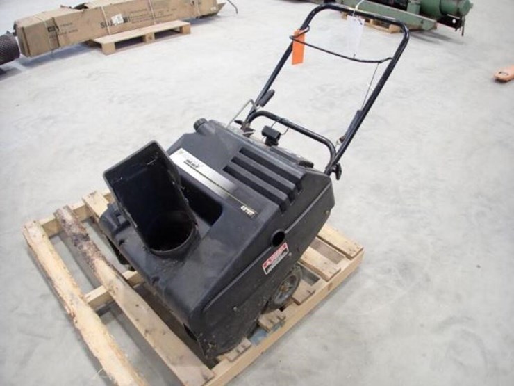 murray-21-in.-gas-snow-thrower-image-2