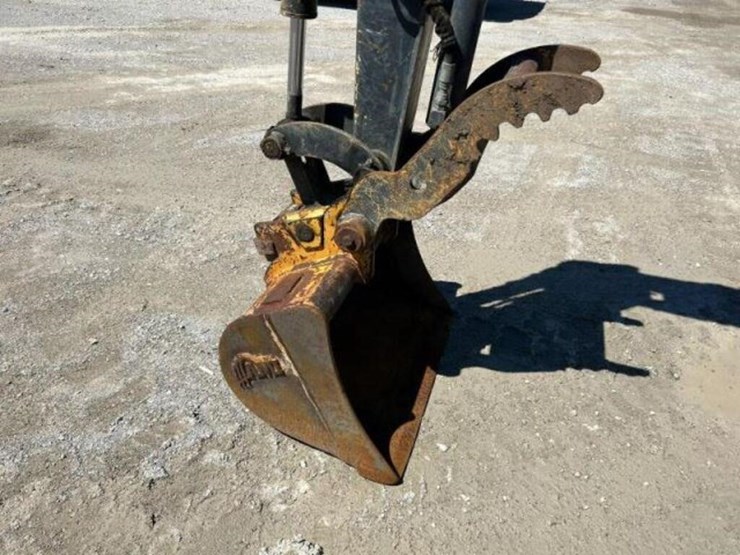 2015-deere-17g-image-41