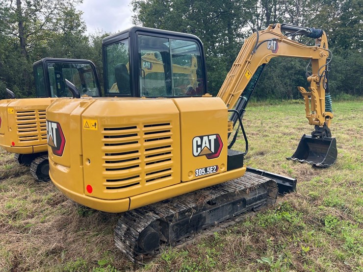 2021-caterpillar-305-image-3
