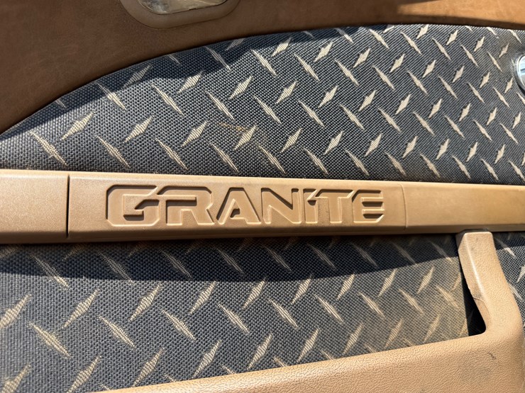 #11-•-#5197-•-2008-mack-granite-t/a-daycab-dump-truck-1m2ax04c68m003392-image-90