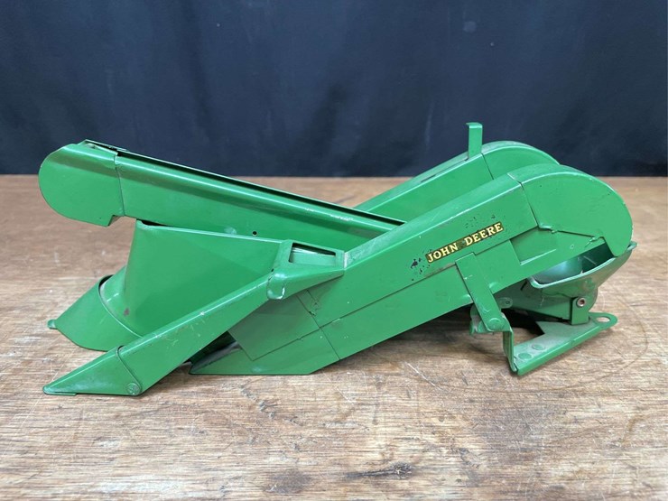 john-deere-16-image-2