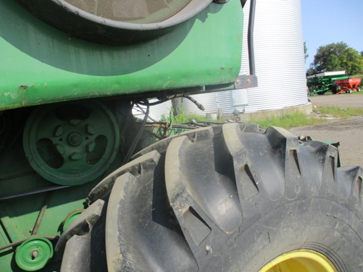 john-deere-4420-image-52