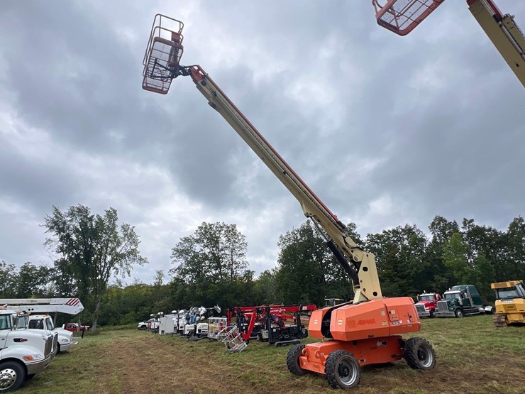jlg-800s-image-1