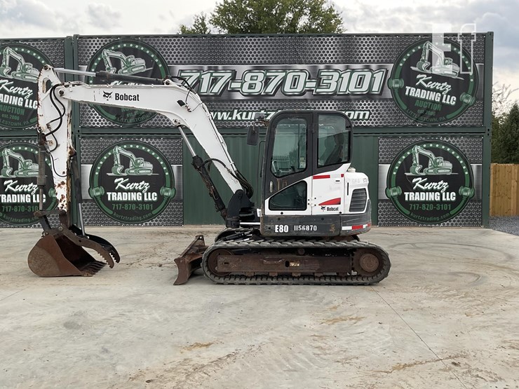 2009-bobcat-e80-image-1