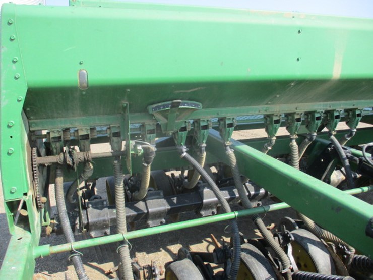 john-deere-750-image-21