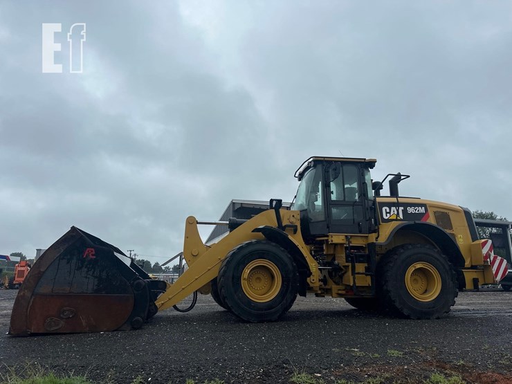 2020-caterpillar-962m-image-3
