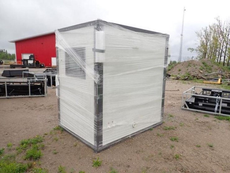 unused-bastone-portable-restroom-image-7