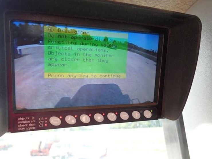 2014-caterpillar-950k-image-11