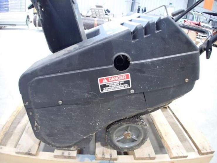 murray-21-in.-gas-snow-thrower-image-12
