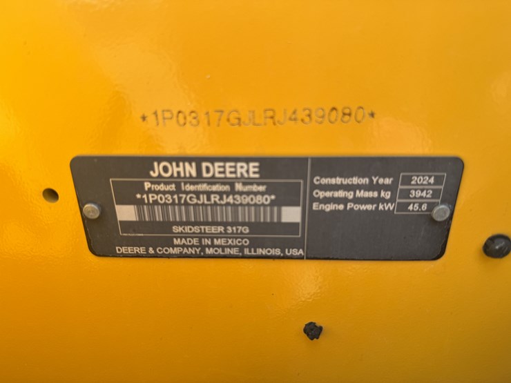 2024-deere-317g-image-18