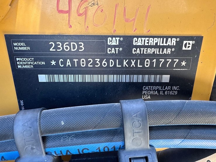 2022-caterpillar-236d3-image-10