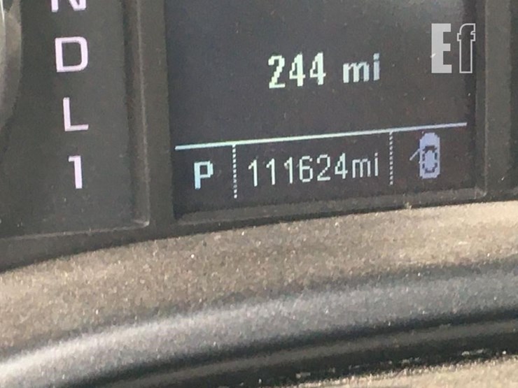 2017-chevrolet-3500-image-6