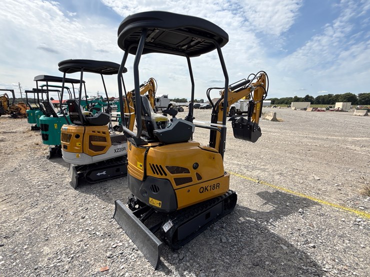 #220-•-#26488-•-unused-cfg-qk18r-mini-excavator-qk18r202507060510-image-3
