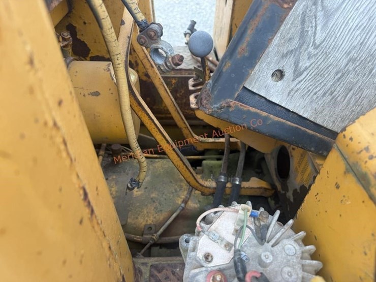 john-deere-350-image-7