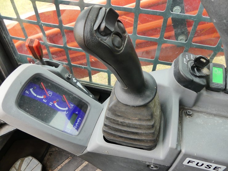 2016-kubota-svl75-2-image-15