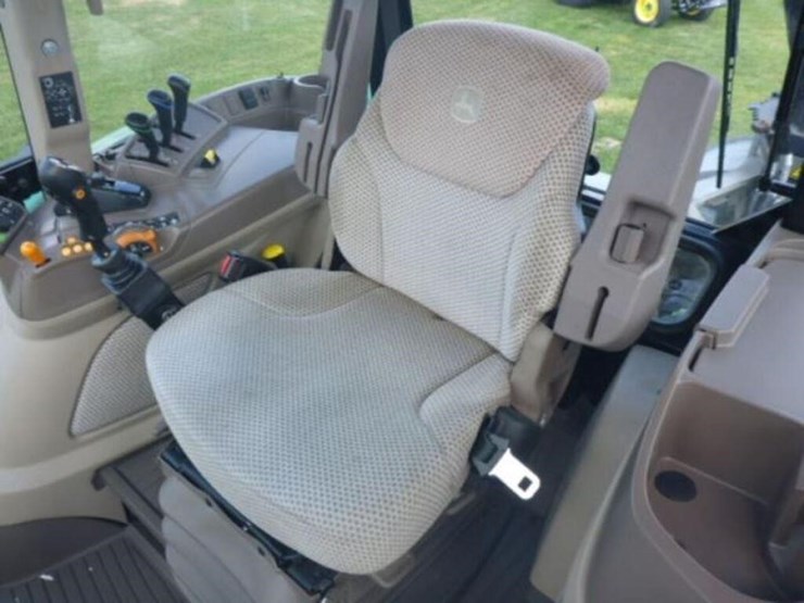 2019-john-deere-5090r-image-23