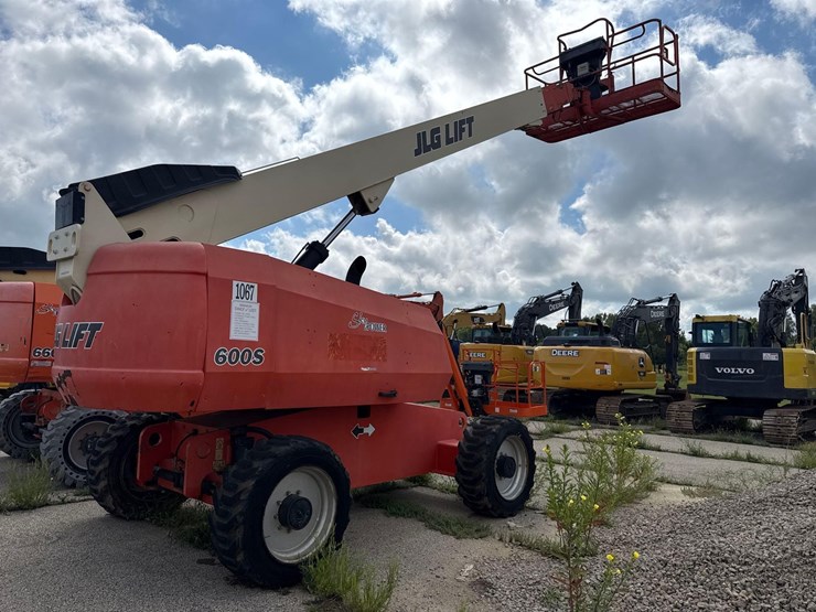jlg-600s-image-17